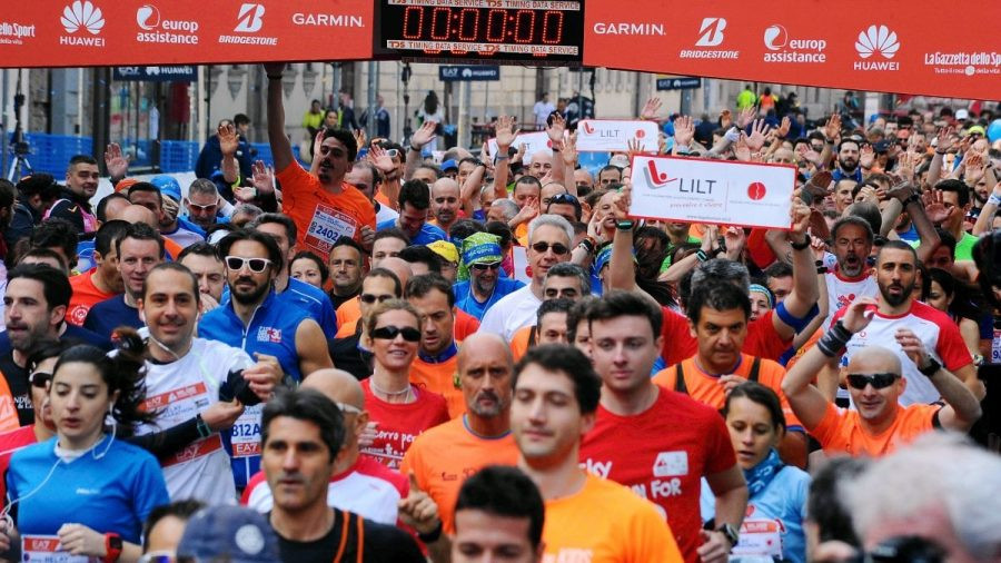 Milano Marathon veste Under Armour: adv firmata da Studio Dispari