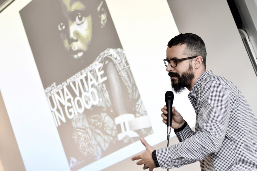 Daniele Fusi è alla guida dell’agenzia di comunicazione ed eventi non profit Aragorn