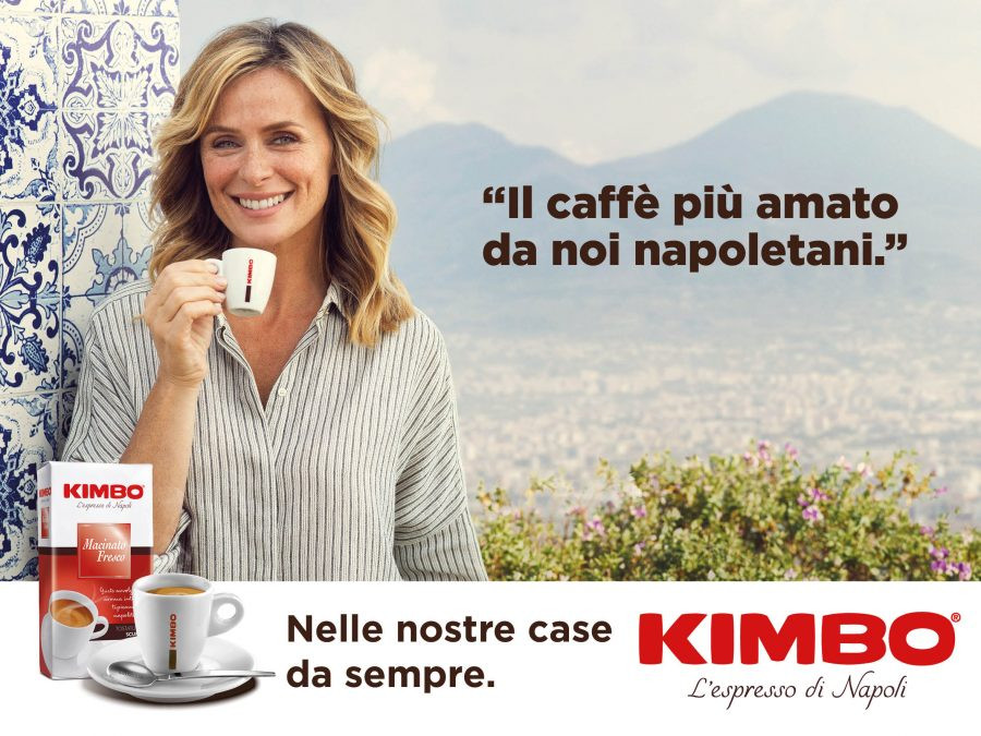 Kimbo in OOH e al cinema a Napoli e con una domination a Milano per augurare buone feste con firma di Service Plan Group