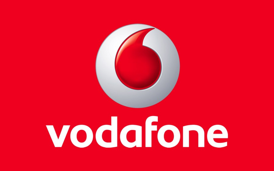 Vodafone Italia partner di “Amici”: al via il concorso “Shakethon”