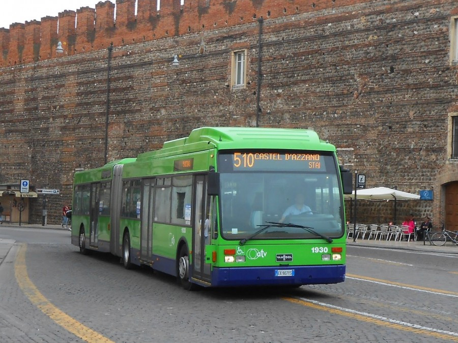 IGPDecaux e QPoutdoor per gli autobus di Verona