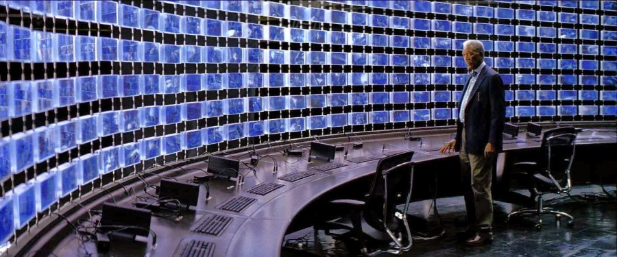 Censis, il Rapporto sulla comunicazione, il dominio della rete conduce al populismo
