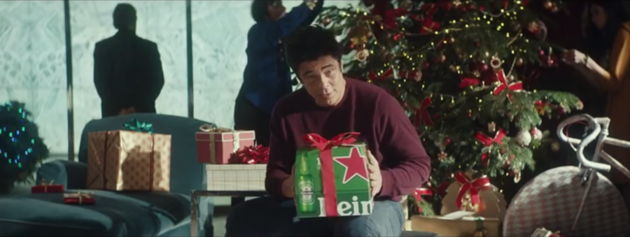 Benicio del Toro e i regali natalizi nel nuovo spot firmato Publicis per Heineken