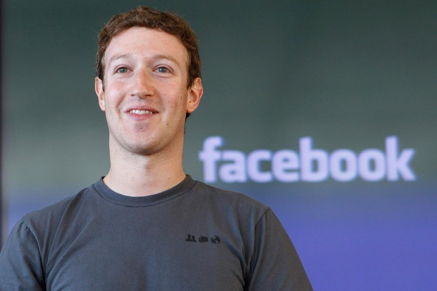 Facebook, la pubblicità spinge i conti; utenti mensili a 1,86 miliardi