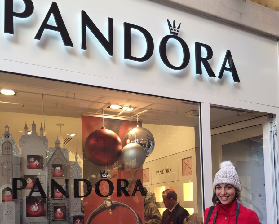 Italia Brand Group con In Evidence realizza l’evento Pandora che trasforma l’attesa in un momento divertente