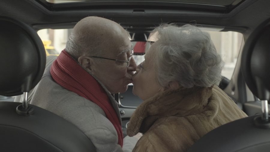 Fiat 500 e Bcube ricordano il primo bacio in occasione di San Valentino