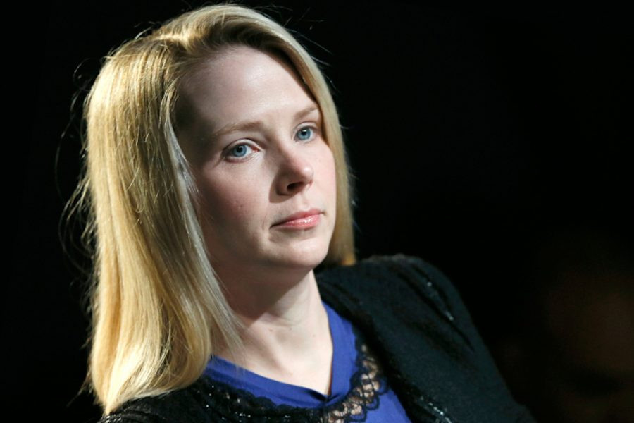 Yahoo conferma la violazione di 32 milioni di account e taglia il bonus alla Mayer