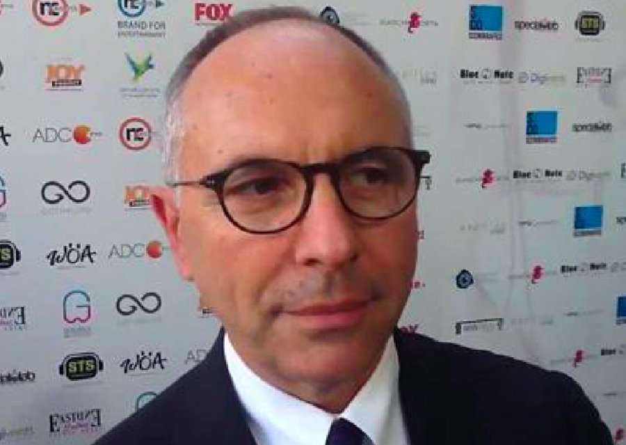 Programmare il mondo per dargli più opportunità, grazie al fronte digitale