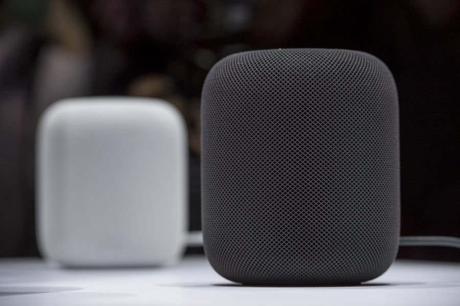 Apple lancia il dispositivo vocale HomePod, in attesa del bilancio dell’1 febbraio