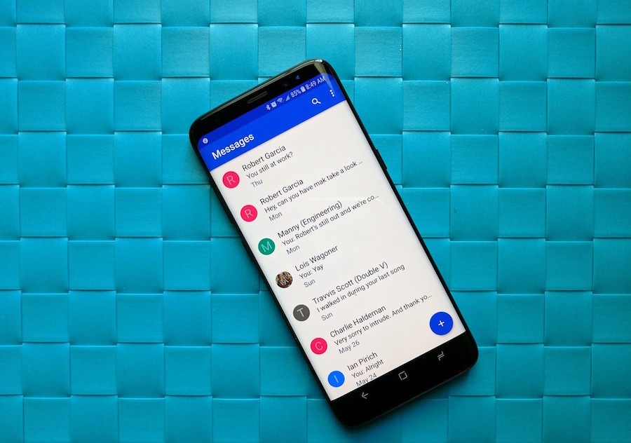 Android aggiornerà la sua app di messaggistica integrata con feature simili a Apple iMessage