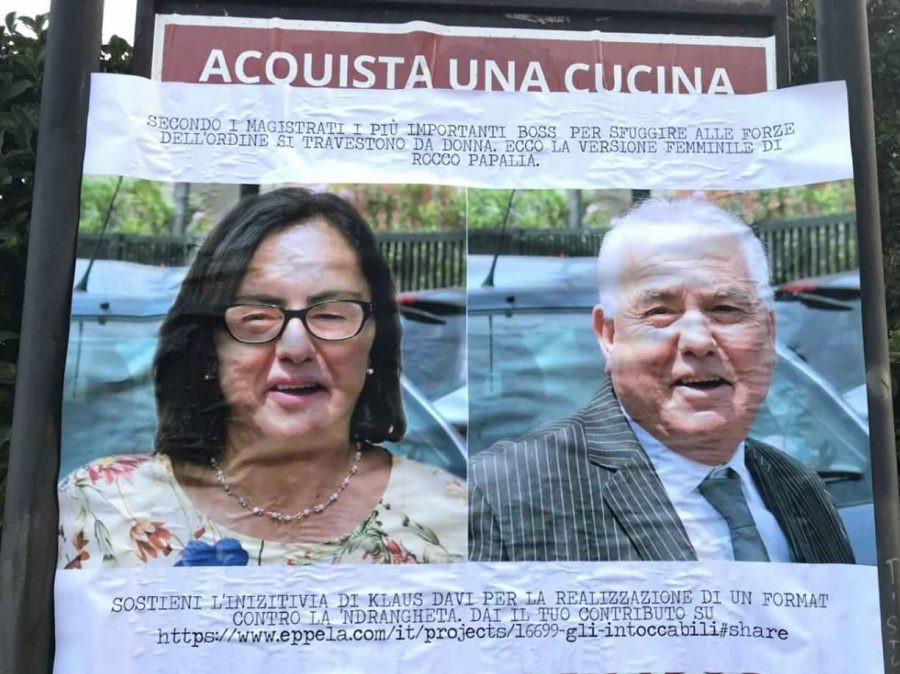 Poster anti-‘Ndrangheta: Klaus Davi presenta ricorso contro la multa inflitta dal Comune di Buccinasco