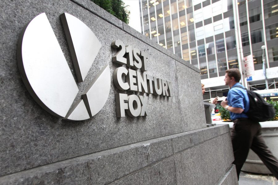 Fox, ricavi in calo nel terzo trimestre fiscale. Al lavoro sulla chiusura dell’intesa con Disney e Sky