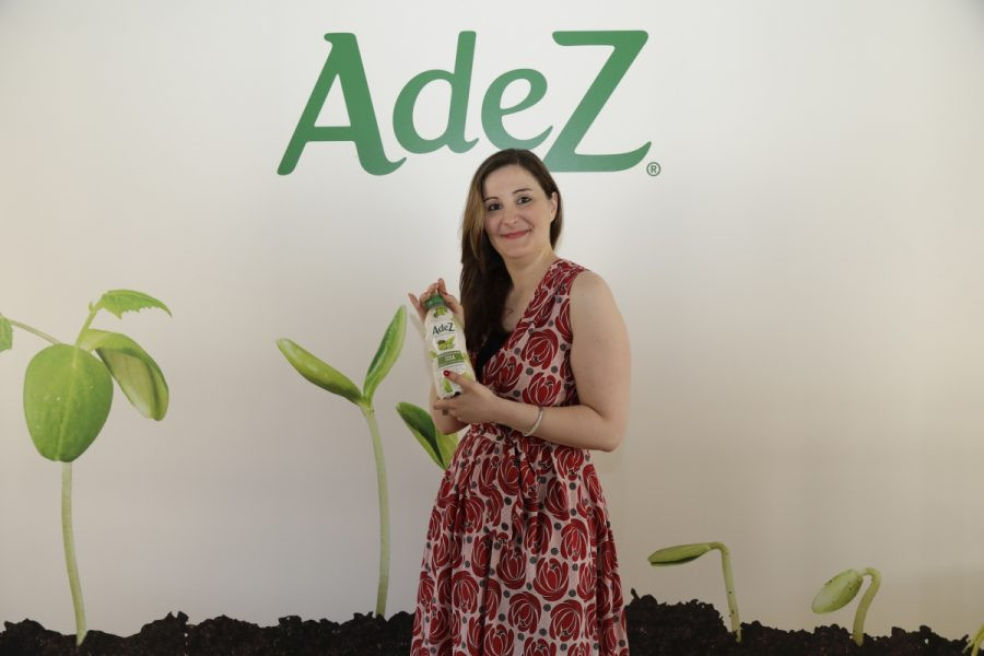 The Coca-Cola Company lancia anche in Italia la nuova linea AdeZ, con un piano di marketing integrato