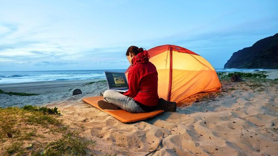 Nomadi Digitali: internet e la pandemia hanno rivoluzionato il mondo del lavoro