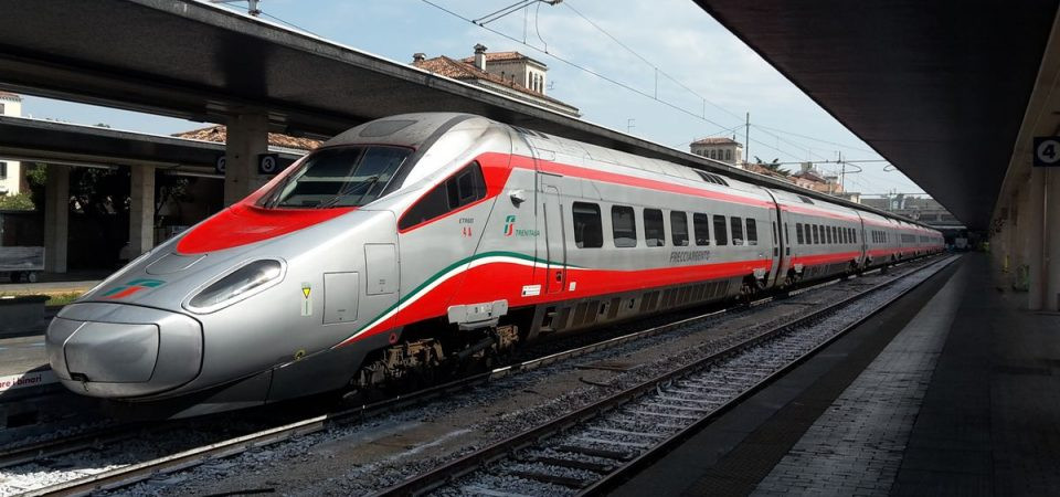 Ferservizi apre un bando per sito e social network del Gruppo Ferrovie dello Stato Italiane